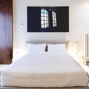 ** Alojamento de Acomodação e Pequeno-almoço Bc Maison Bed&cafe Itália
